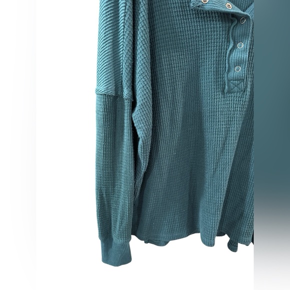SO Deep Teal Ribbed Button-Up Top - Picture 3 of 5